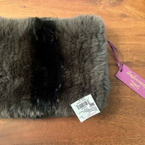 NWT Glamourpuss Gorsuch Real Fur Funnel / Muffler/ Gaitor  color taupe twilight